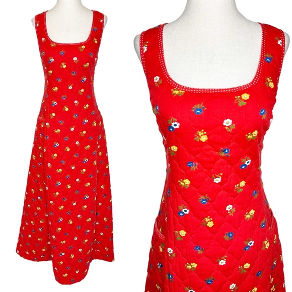 Vintage Dresses & Skirts - Vintage 60s 70s Quilted Red Floral Print Maxi Dress With Pockets